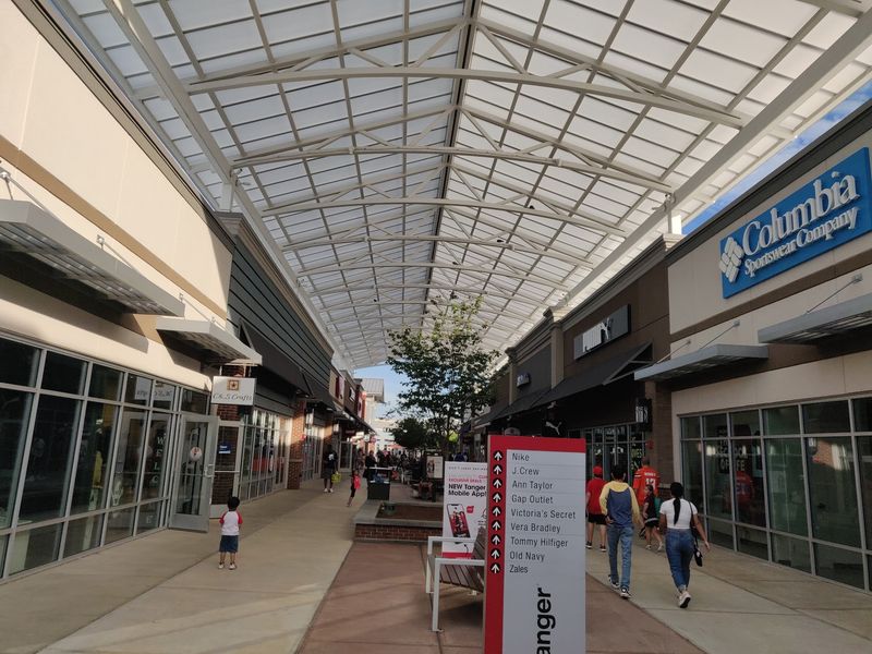 Pick a Shopping Window That Fits Your Pace