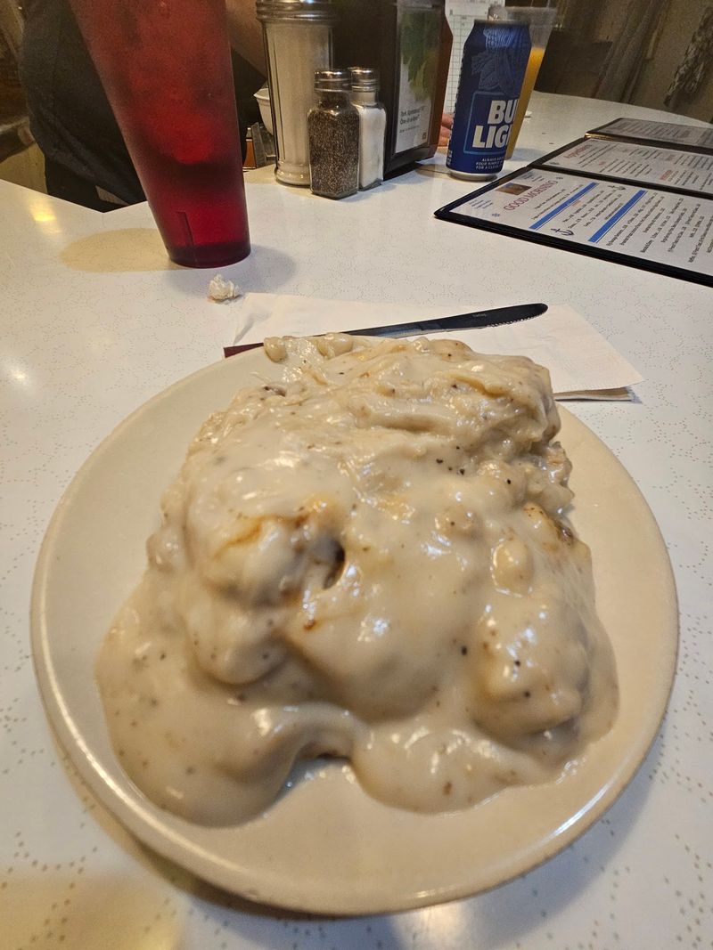 Biscuits, Gravy, and Other Plates That Taste Like Mom Made Them