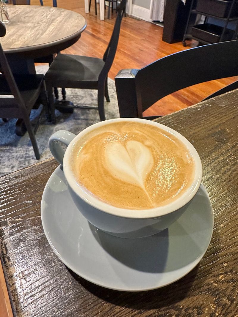 The Cracked Pot Coffee Shop, Mechanicsburg