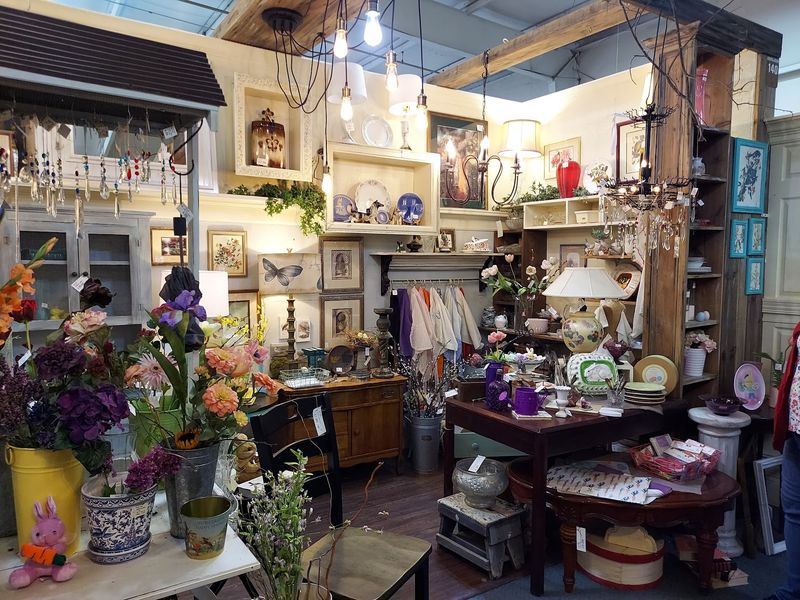 Decor Finds That Make A Room Feel Lived-In