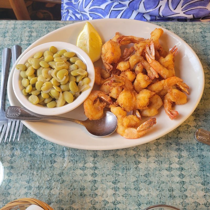 The Fried Fantail Shrimp That Keeps Regulars Coming Back
