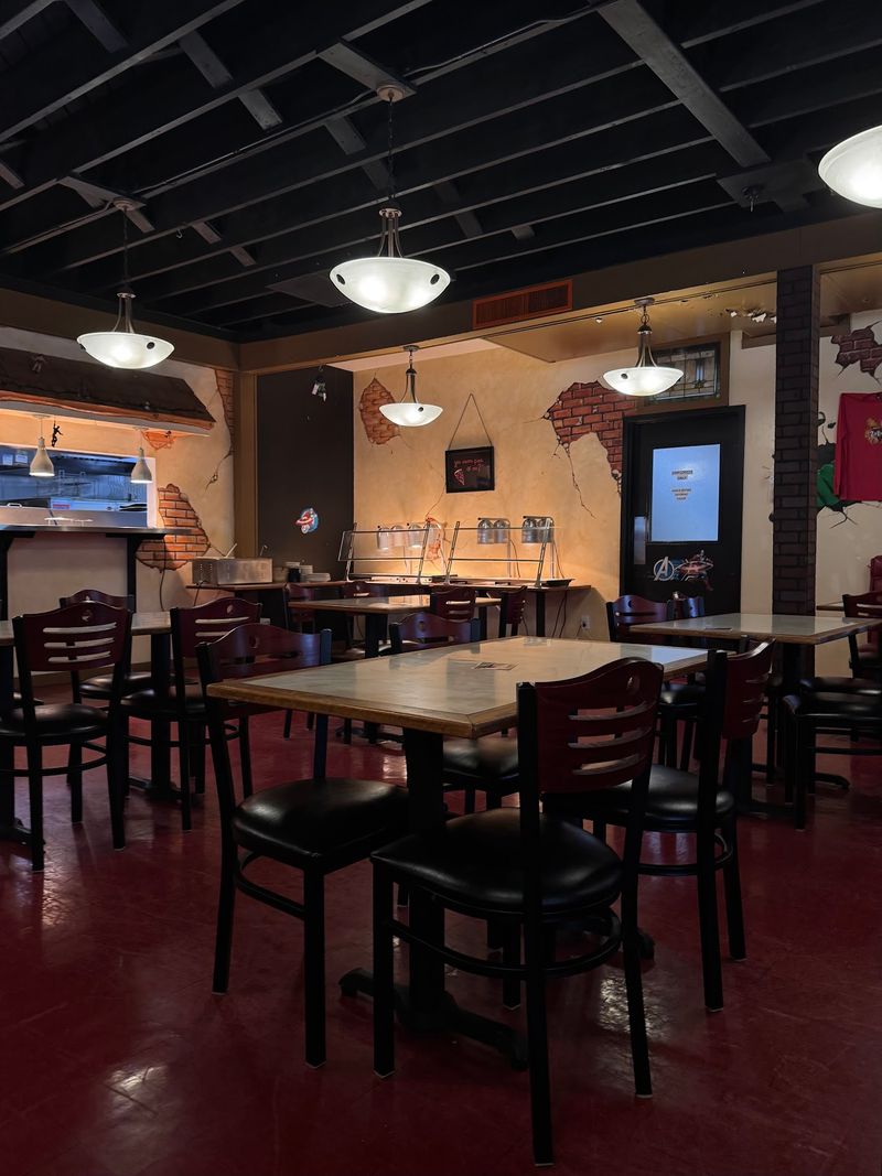 Zaronis Pizza