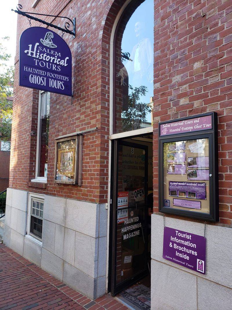 Salem Historical Witch & Ghost Tours