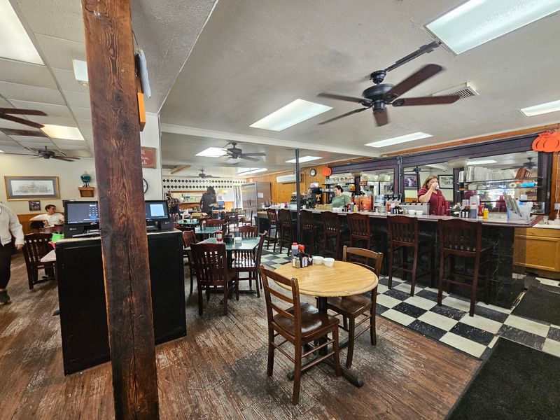 Clary's Cafe