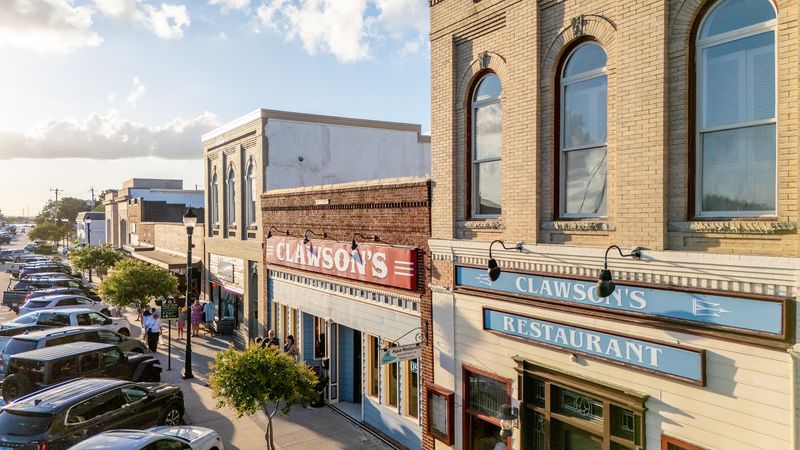 Clawson's 1905 Restaurant & Pub