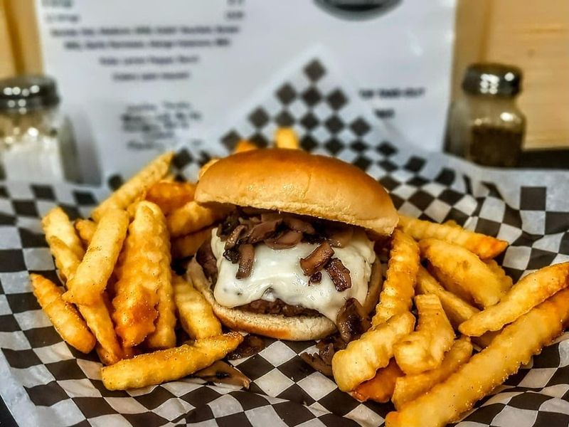The Diner Mountain Lakes