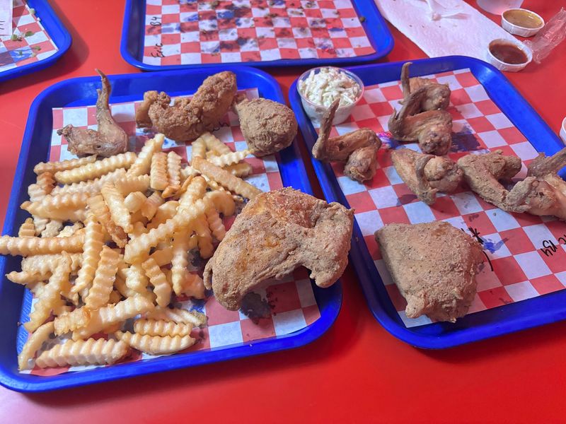 Why This Little Kentucky Chicken Shop Earns A Family Road Trip