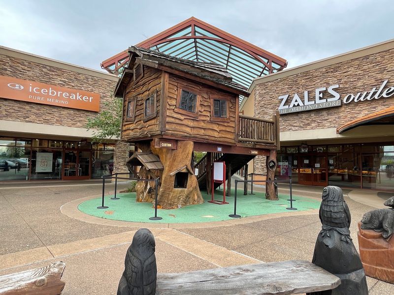 Why This Valley Stop Earns A Spot On The Family Calendar