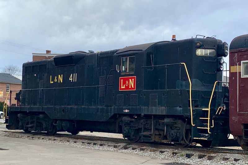 Why This Little Railroad Deserves A Spot On Your Kentucky Bucket List