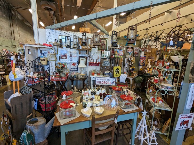 Look For Collectibles, Decor, And Pieces From The Past