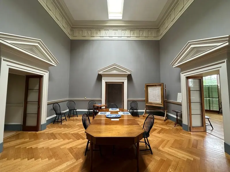 Eight Sides, One Brilliant Skylight, Zero Boring Corners