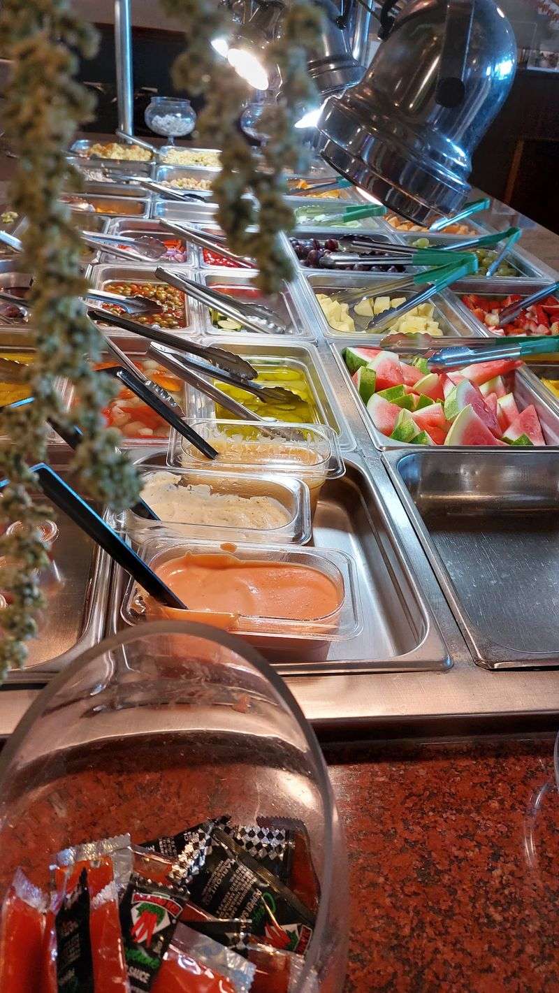 Put Mesa Buffet on a Springfield Food Route