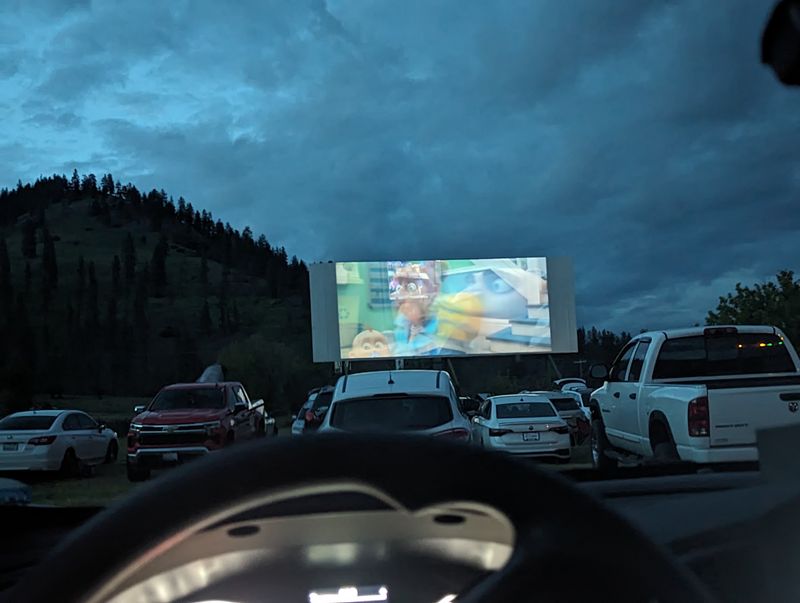 Why This Old Screen Still Deserves Your Summer Night