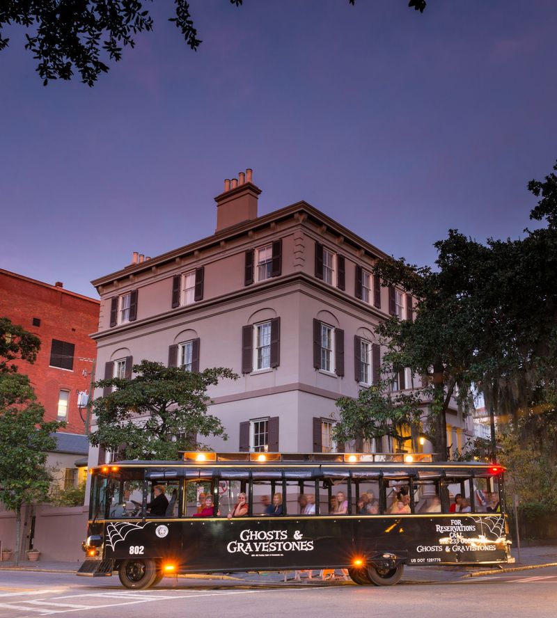 Ghosts & Gravestones Savannah Ghost Tours