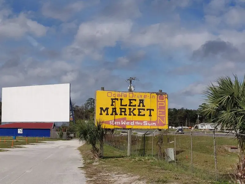 Weekend Mornings Bring Treasure Hunting To The Lot