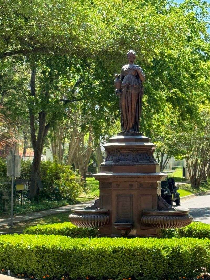 Browse Stories Along Old Streets: Historic Downtown Jefferson, Jefferson, Marion County,