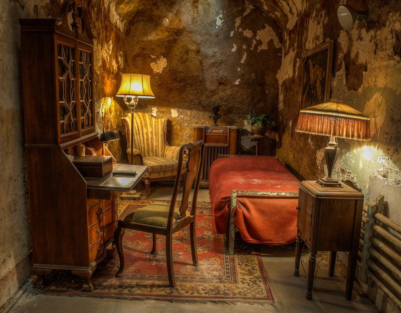 Look Inside Al Capone's Cell