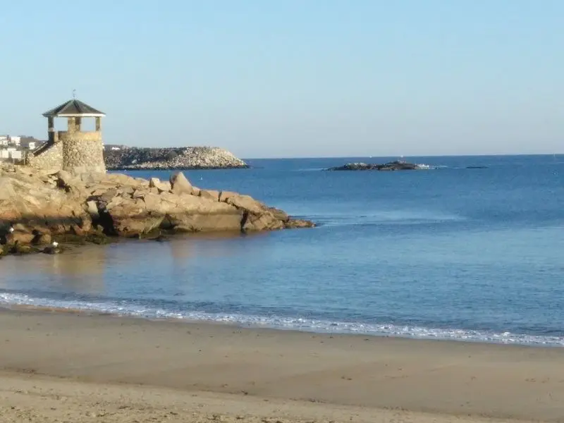 Save Time For Quiet Beaches And A Downtown Meadow