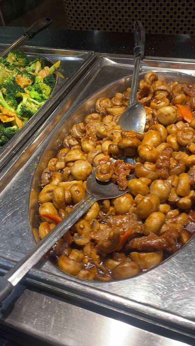 Your Stir-Fry, Your Rules At The Hibachi Grill