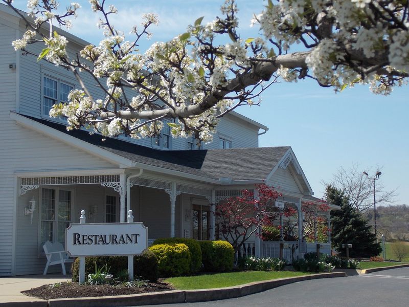 Amish Door Restaurant