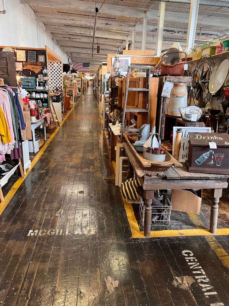 Bring Your Patience - This Is Not A Quick Shopping Stop