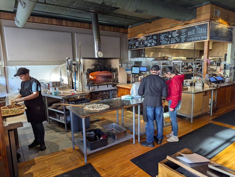 Pair a Hudson Walk with Rail Trail Flatbreads
