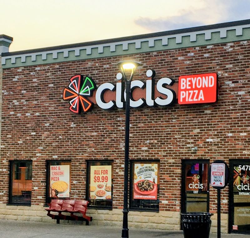 Cicis Pizza