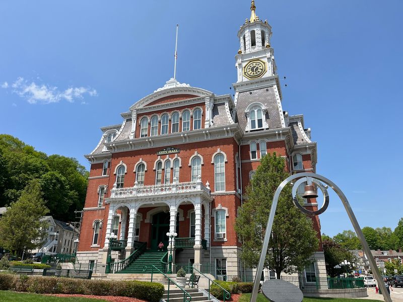 Grand Old Buildings Turn A Downtown Stroll Into An Architecture Lesson