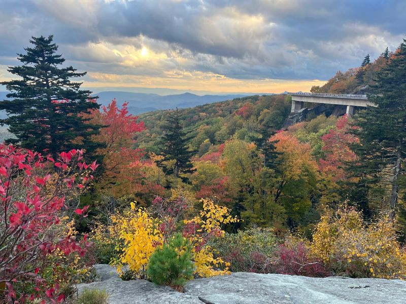 Yonahlossee Overlook