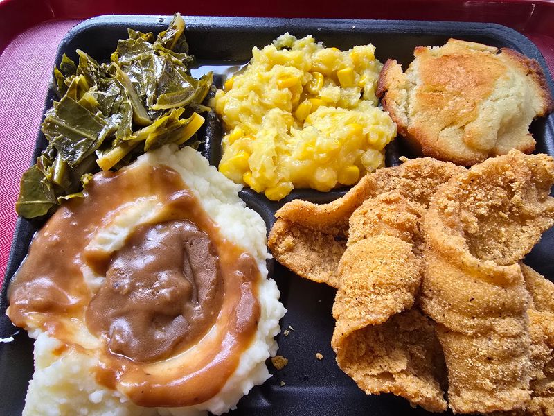 Minnie's Uptown Restaurant