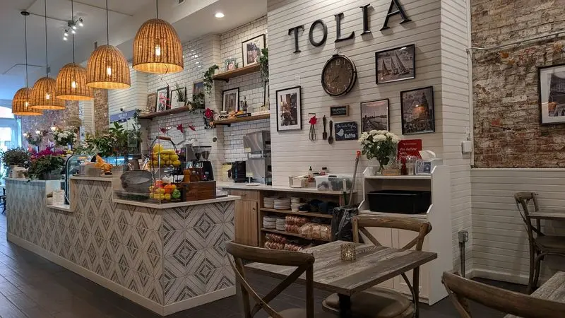 Caf&eacute; Tolia, Philadelphia