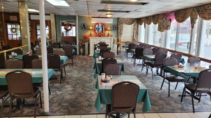 Astoria Diner