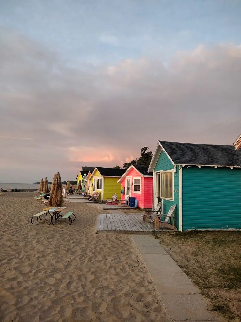 Step Into A Colorful Tiki-Themed Cottage