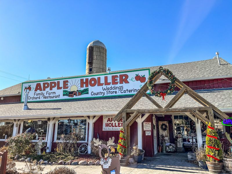 Apple Holler