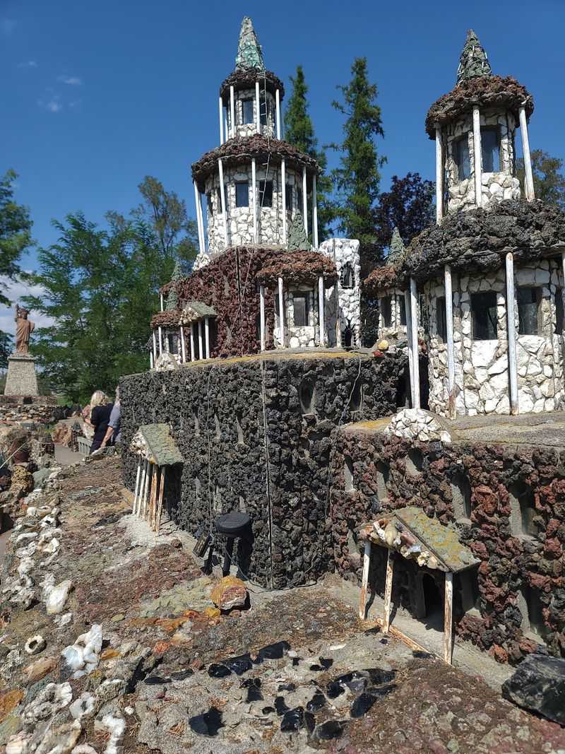 Tiny Castles That Deserve Tiny Knights