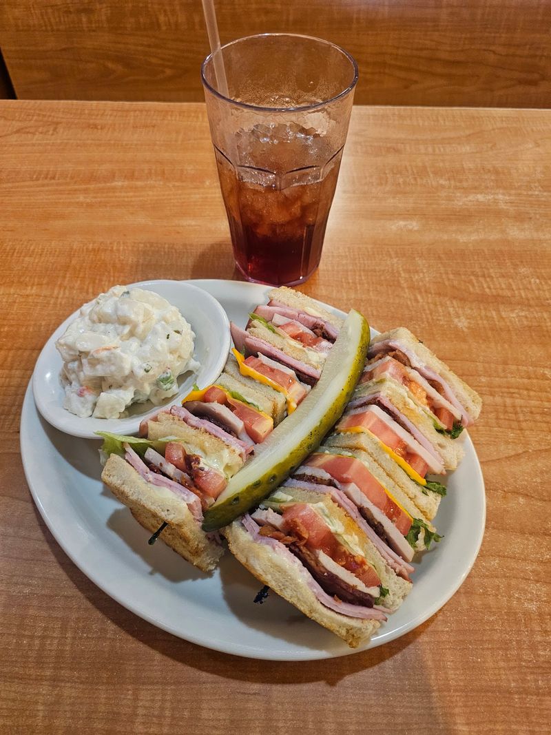 Burgers And Sandwiches Quietly Steal Some Thunder