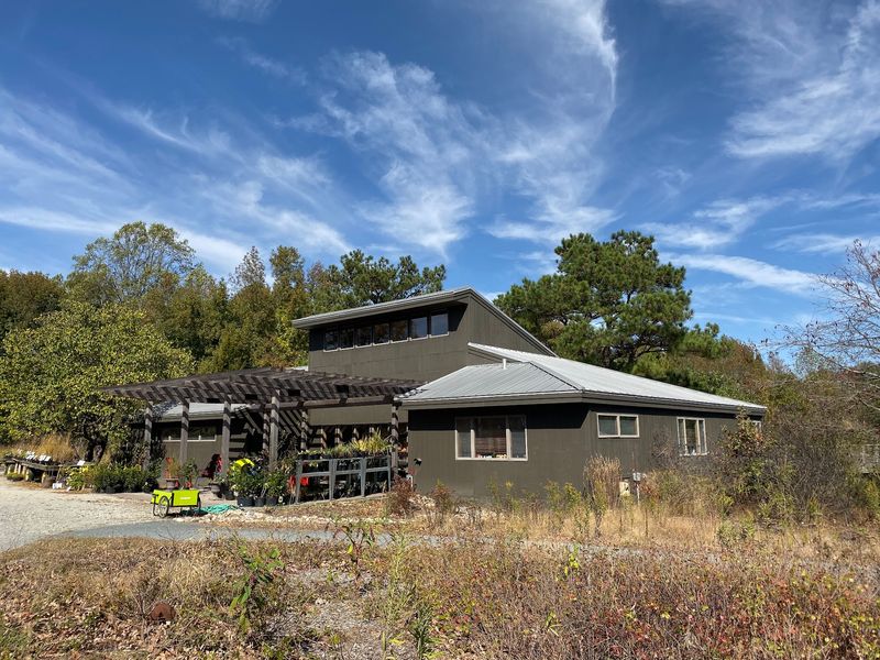 Free Admission, Leashed Pups, And Easy Weekend Hours