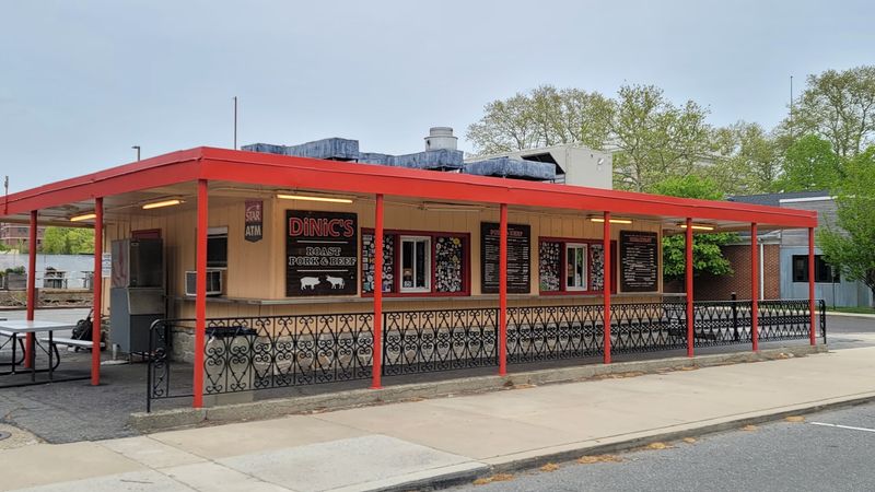 Turn Lunch Into A Mini Adventure At The Shipyard