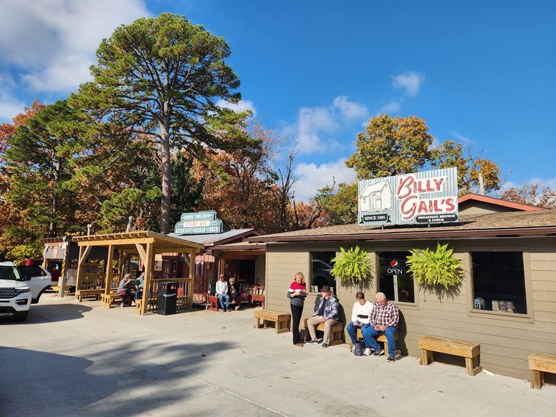 A Rustic Cabin Breakfast Stop Just Down The Road From Silver Dollar City