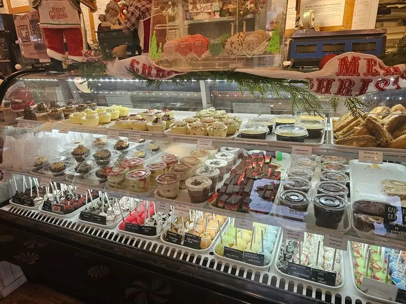 Enjoy Seasonal Cheer at Sweet Melissa in Middletown