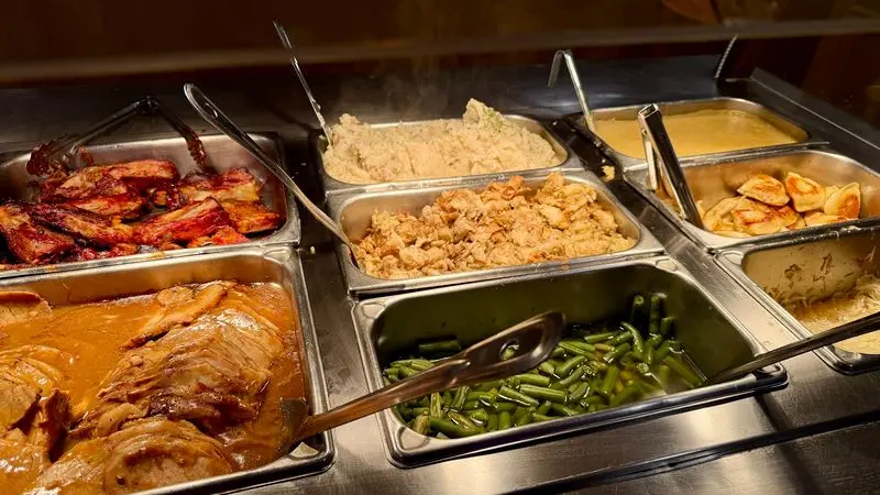 A Buffet That Lets You Follow Your Appetite