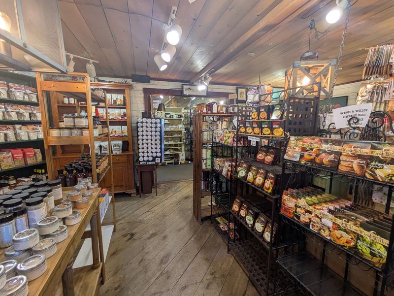 Why This Barnyard Boutique Earns A Spot On Your Route