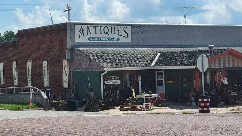 Walnut Antique Mall