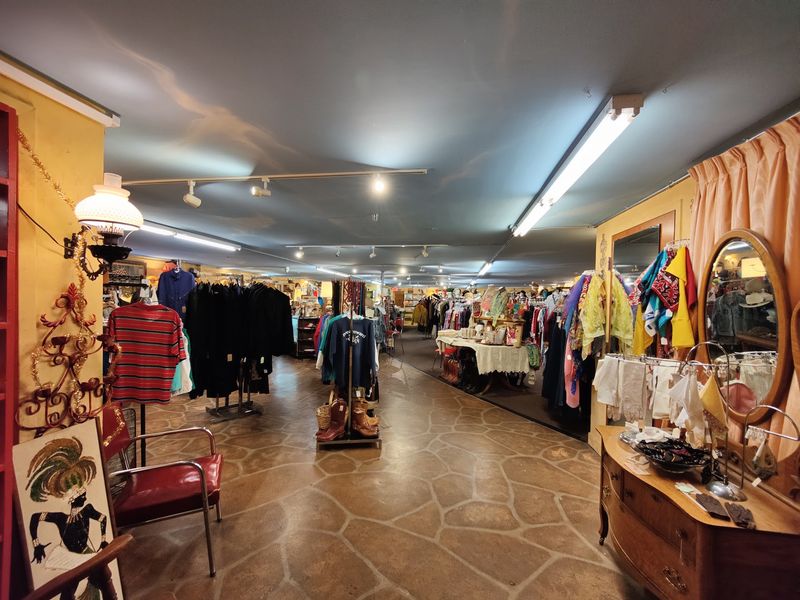Low - Vintage Clothing, Records & Antiques