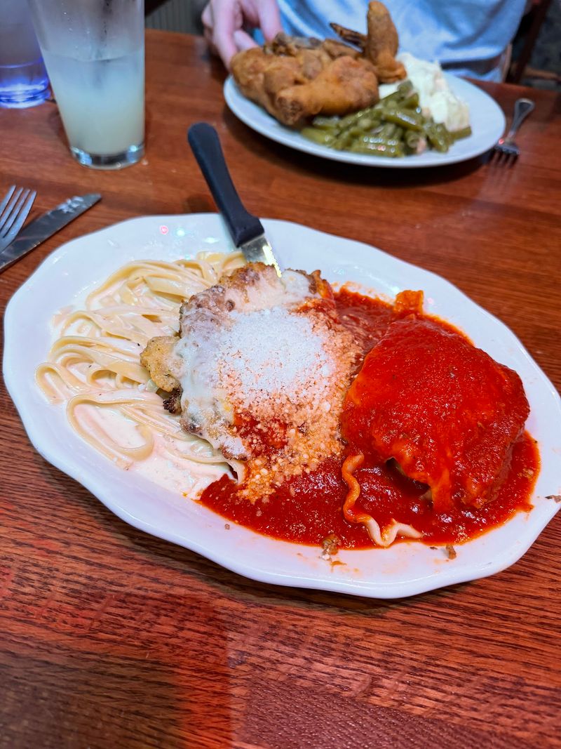 Can't Decide? The Italian Flag Plate Was Made For You