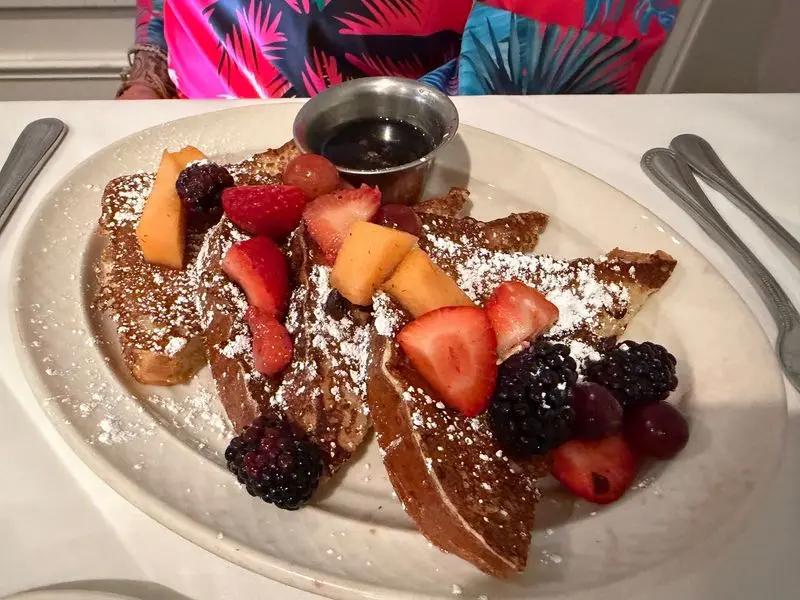 Sunday Brunch Is A Whole Separate Reason To Go