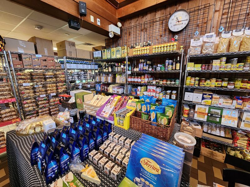 Market Shelves That Turn Every Visit Into A Treasure Hunt