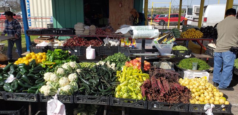 Cash In Small Bills Will Make You Everyone's Favorite Shopper