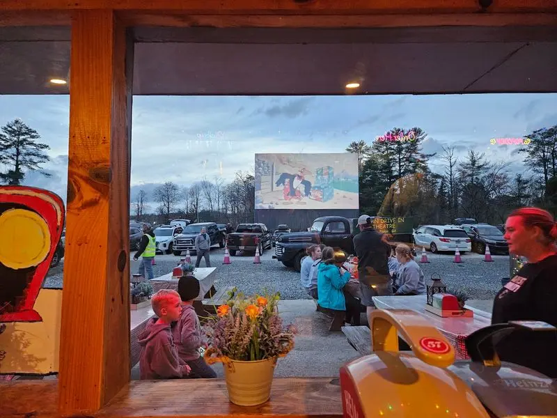 Let The Diner Handle Dinner And Movie Snacks