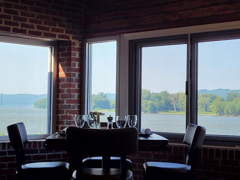 Grab A Window Seat And Let The Ohio River Do The Entertaining